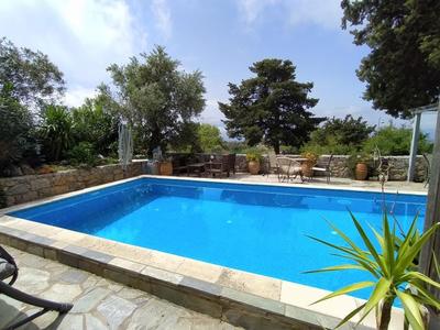 Příjemný dům s bazénem i zahradou, Kréta, Řecko