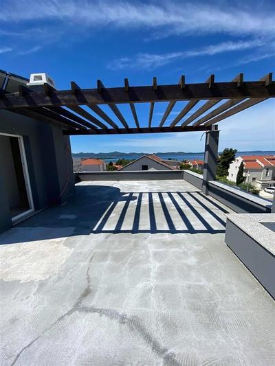 Nové řadové domy s výhledem na moře, Zadar, Chorvatsko