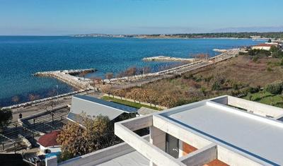Na prodej apartmán se střešní terasou a bazénem, Nin, Chorvatsko