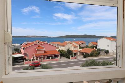 Na prodej podkrovní apartmán s výhledem na moře, Brodarica, Chorvatsko